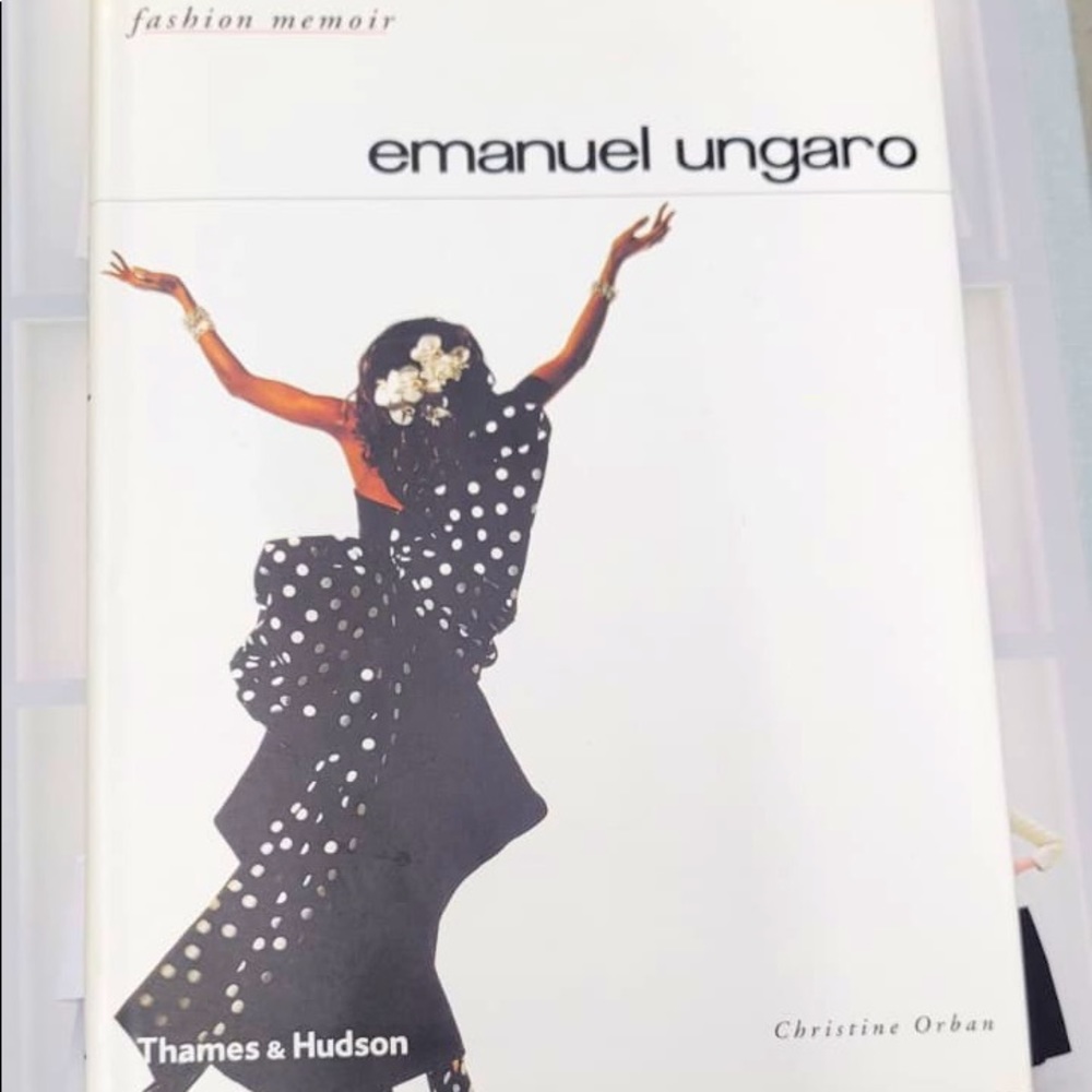 Emanuel ungaro fashion table book